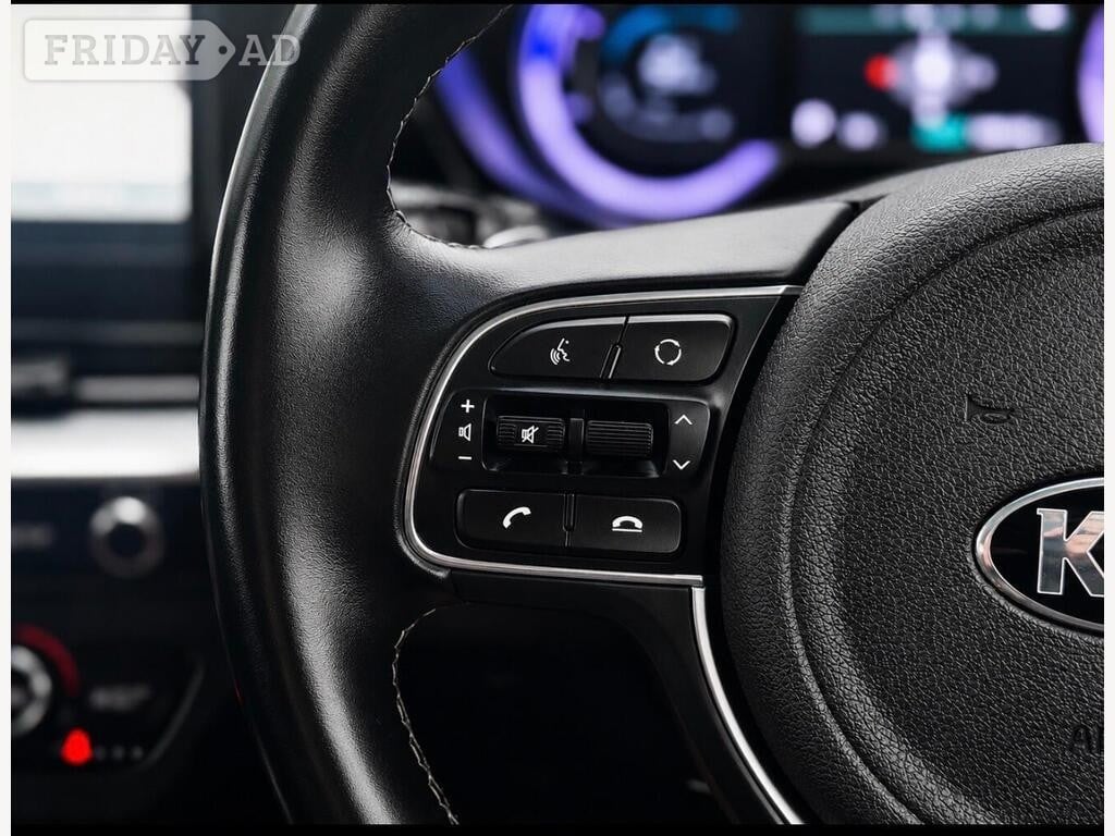 Kia Niro 2020 - Cars in Slough