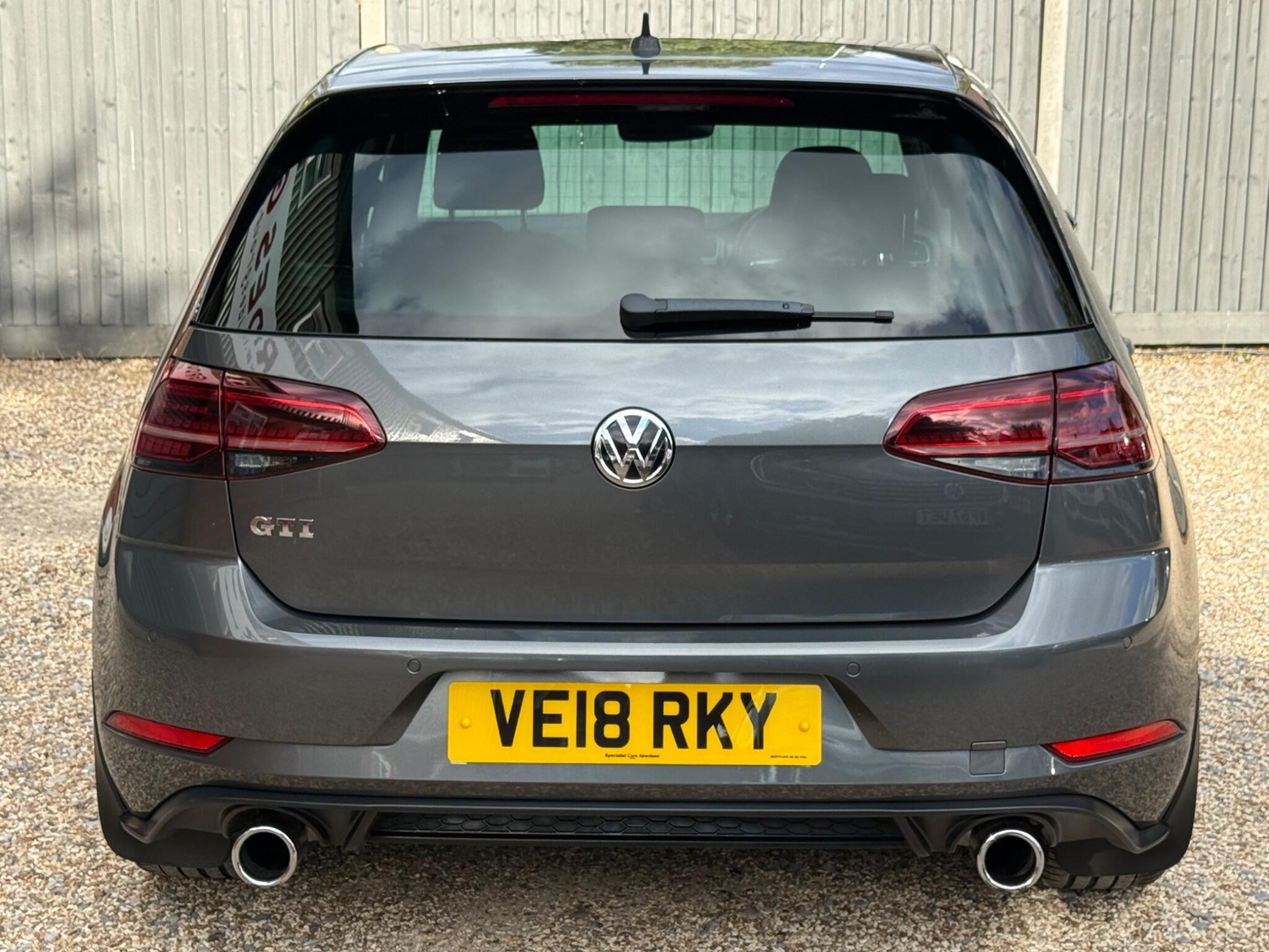 Volkswagen Golf 2018 - Cars in Crowthorne