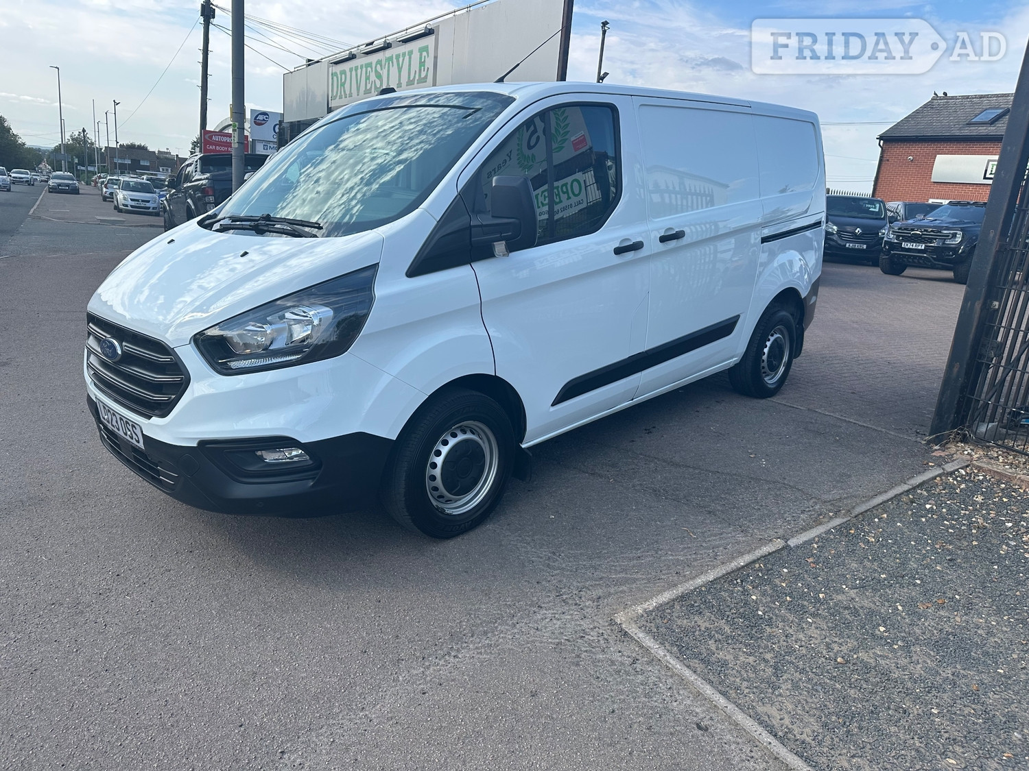 Ford Transit Custom 2023 - Vans & Commercial Vehicles