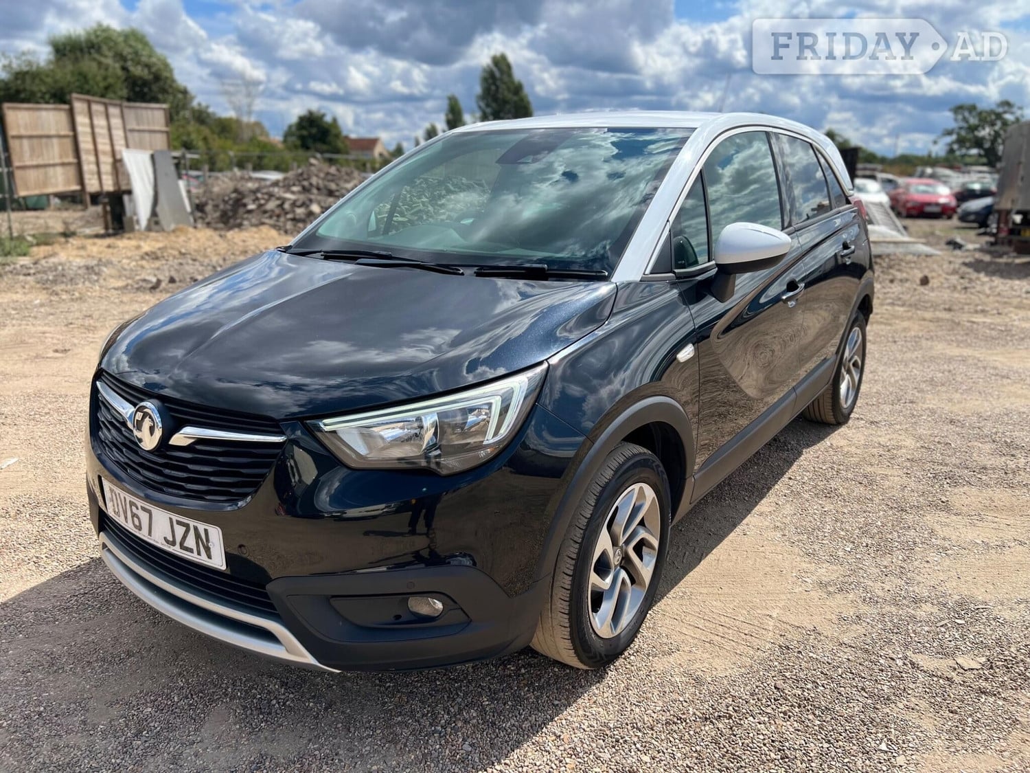 [ berth ]Vauxhall Crossland X