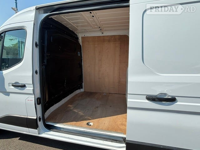 Renault Master 2025 - Vans & Commercial Vehicles in Southampton