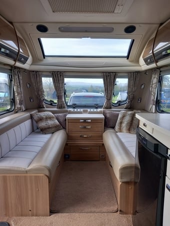 Swift Elegance 2016