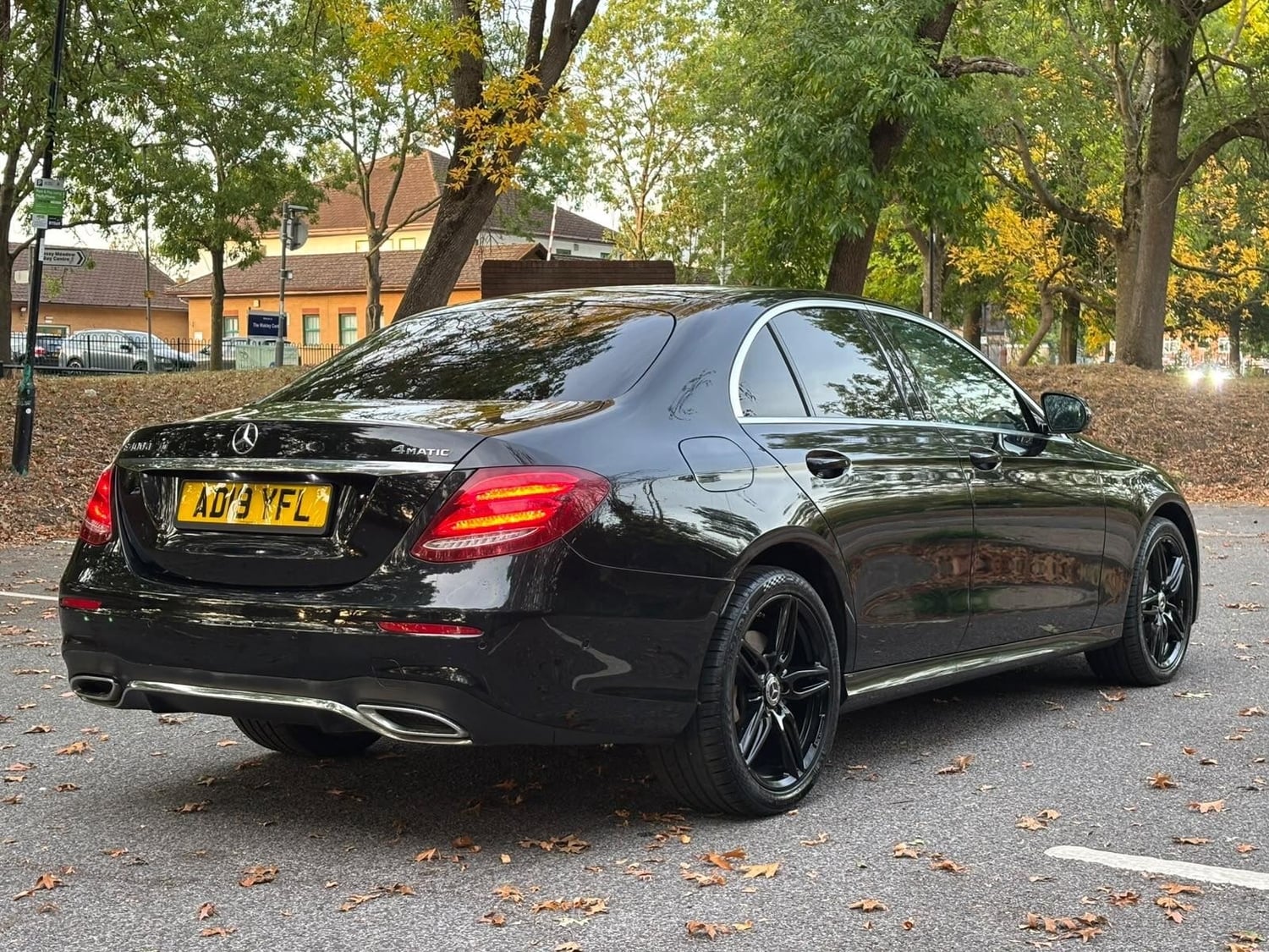 [ berth ]Mercedes-Benz E Class