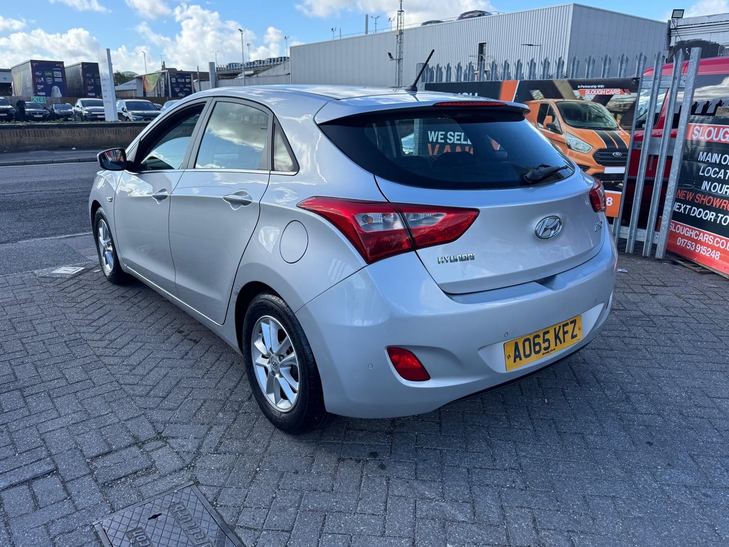 [ berth ]Hyundai i30