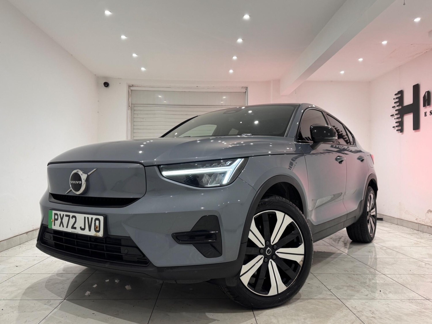 Volvo C40 2022 - Cars in Hounslow