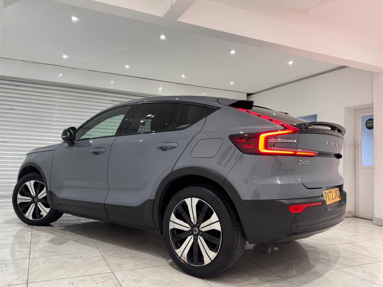 Volvo C40 2022 - Cars
