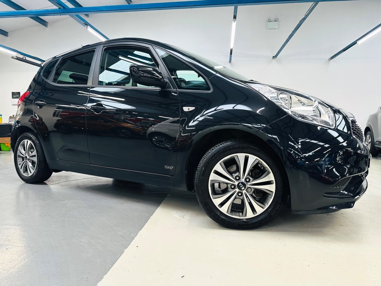 [ berth ]Kia Venga