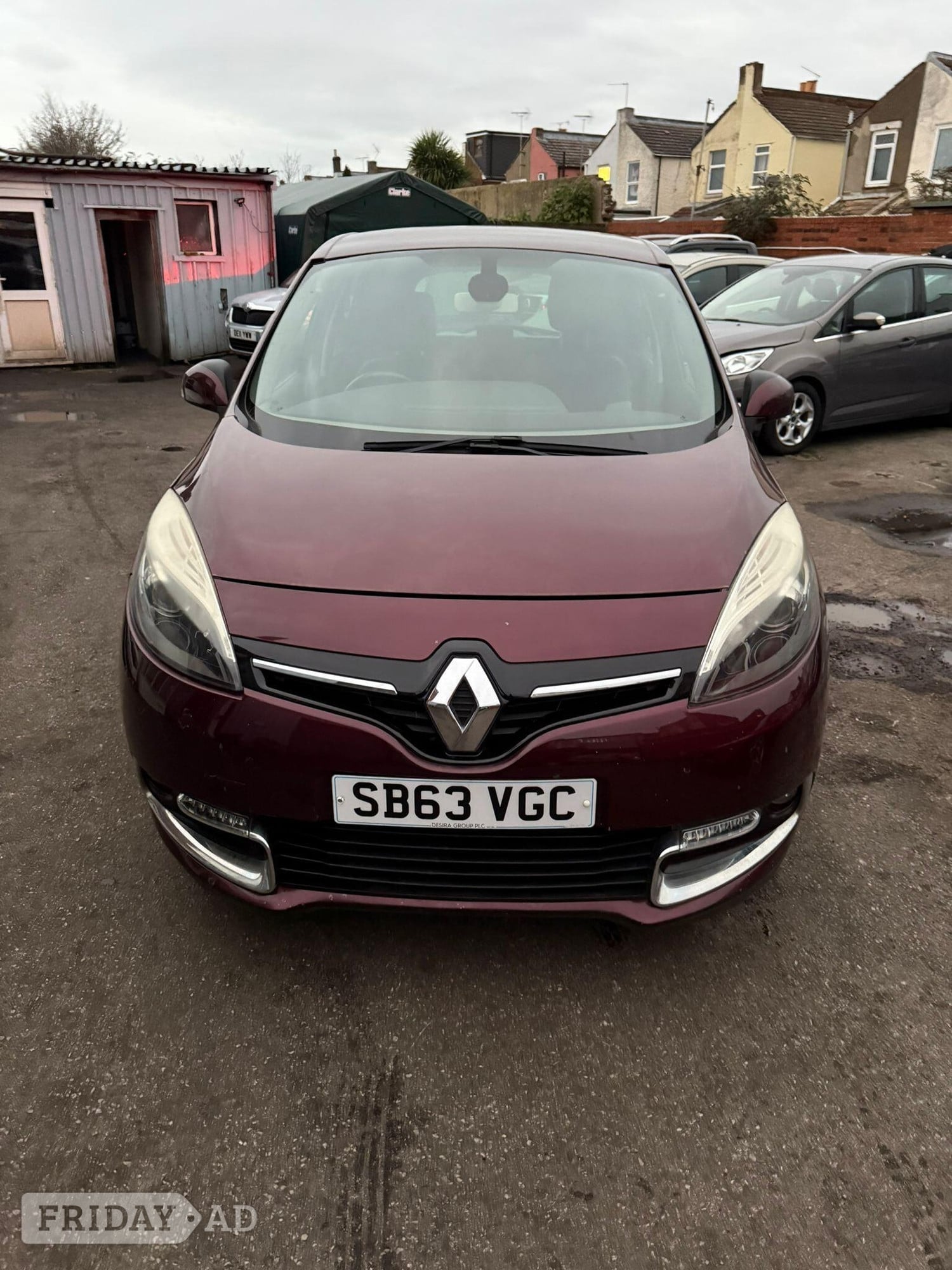 [ berth ]Renault Scenic
