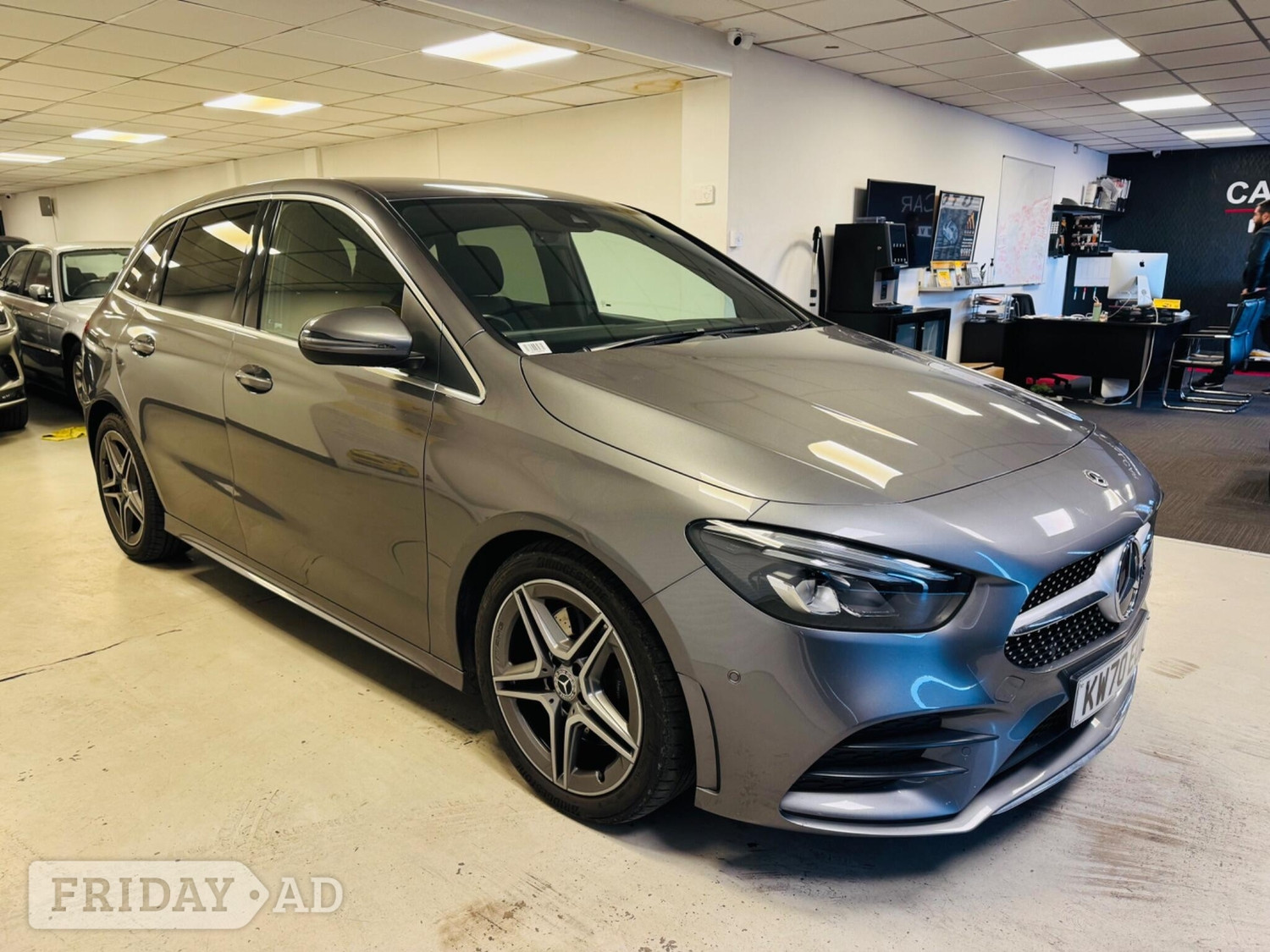 [ berth ]Mercedes-Benz B Class