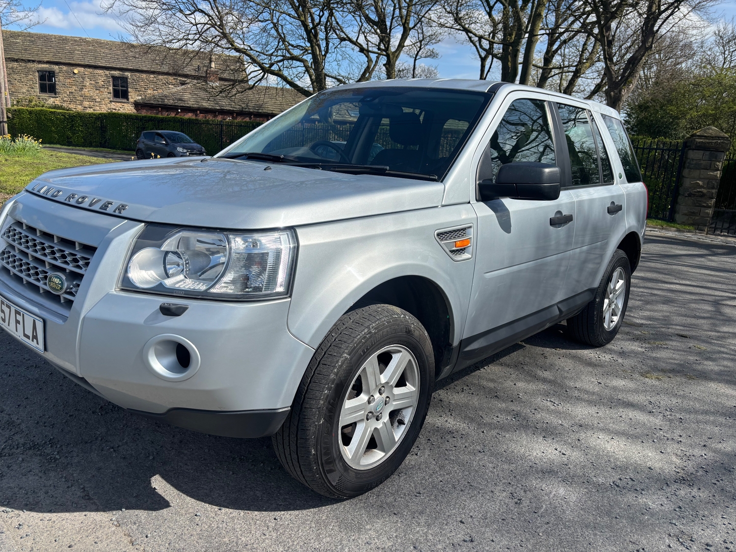 [ berth ]Land Rover Freelander 2