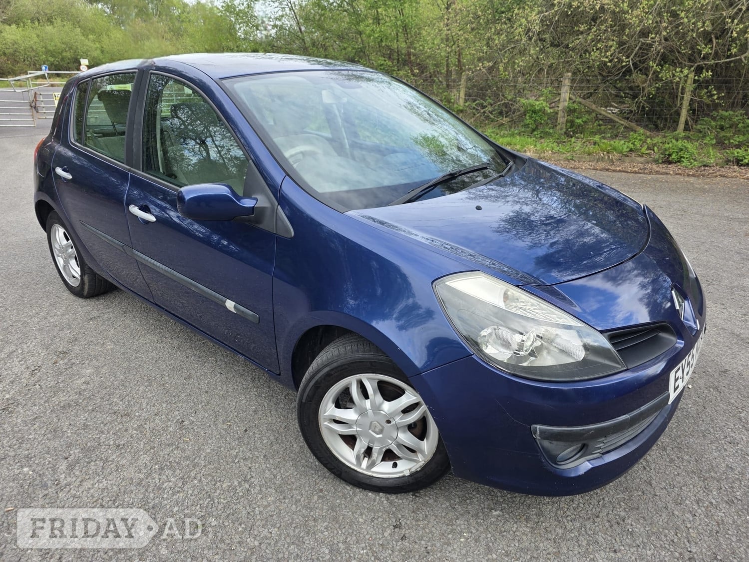Renault Clio 2006 in Wimborne