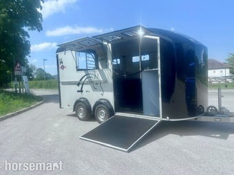 Cheval Liberte Maxi 4  Horse Trailer