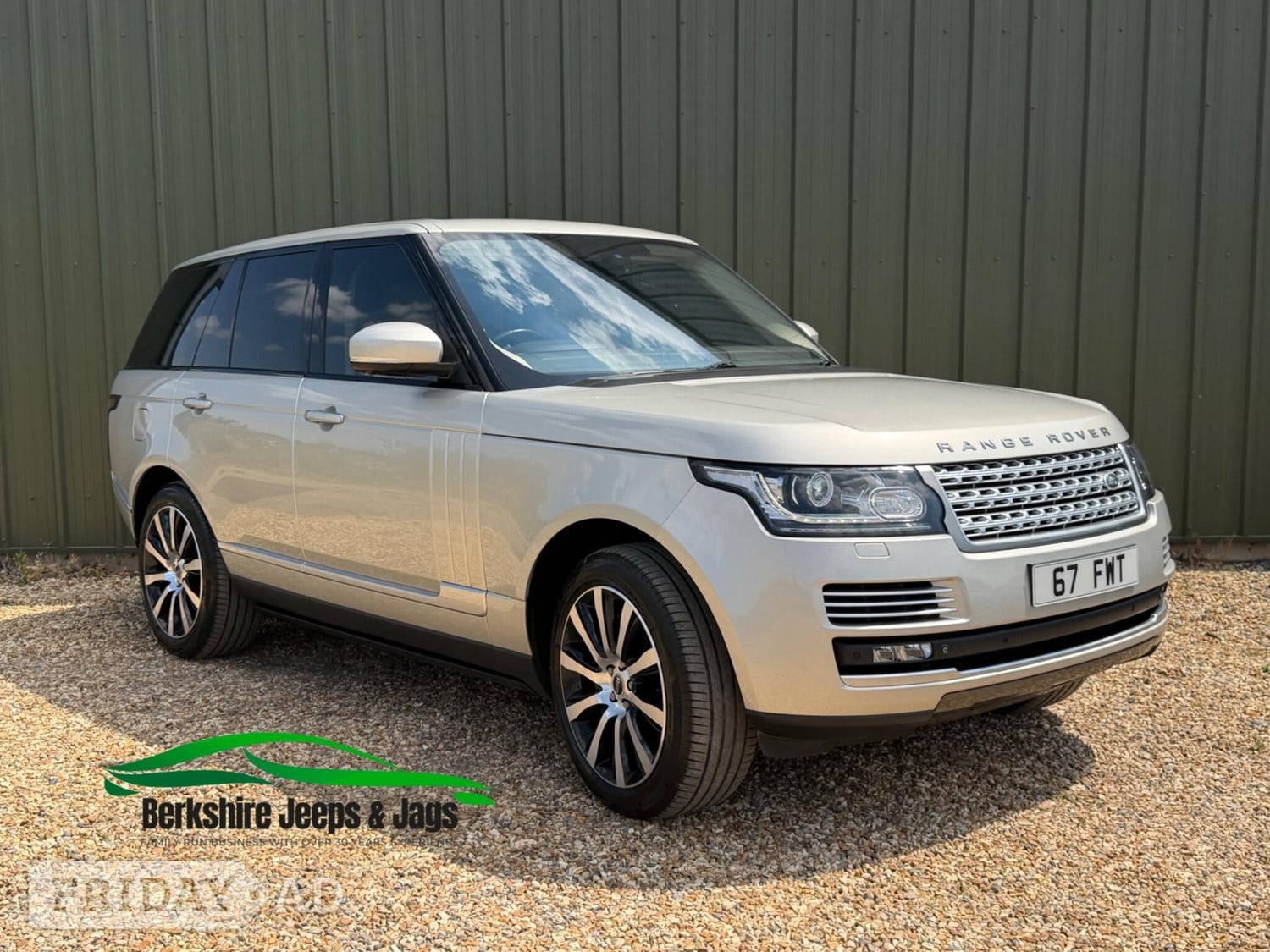 Land Rover Range Rover 2014 in Wokingham