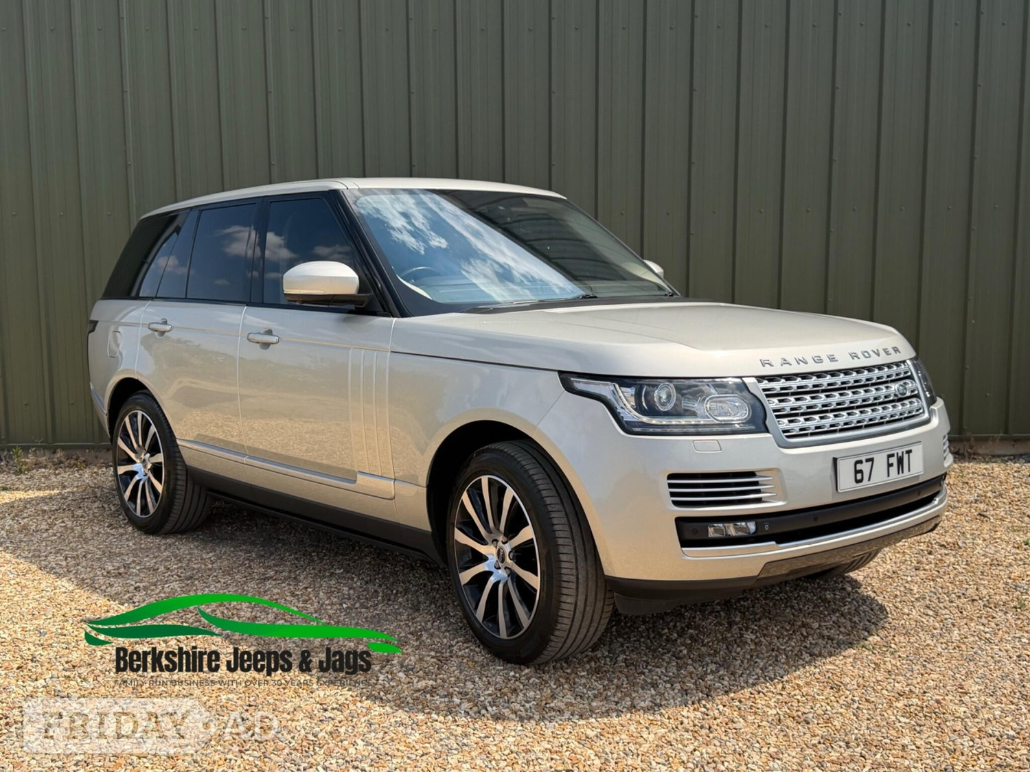 Land Rover Range Rover 2014 in Reading