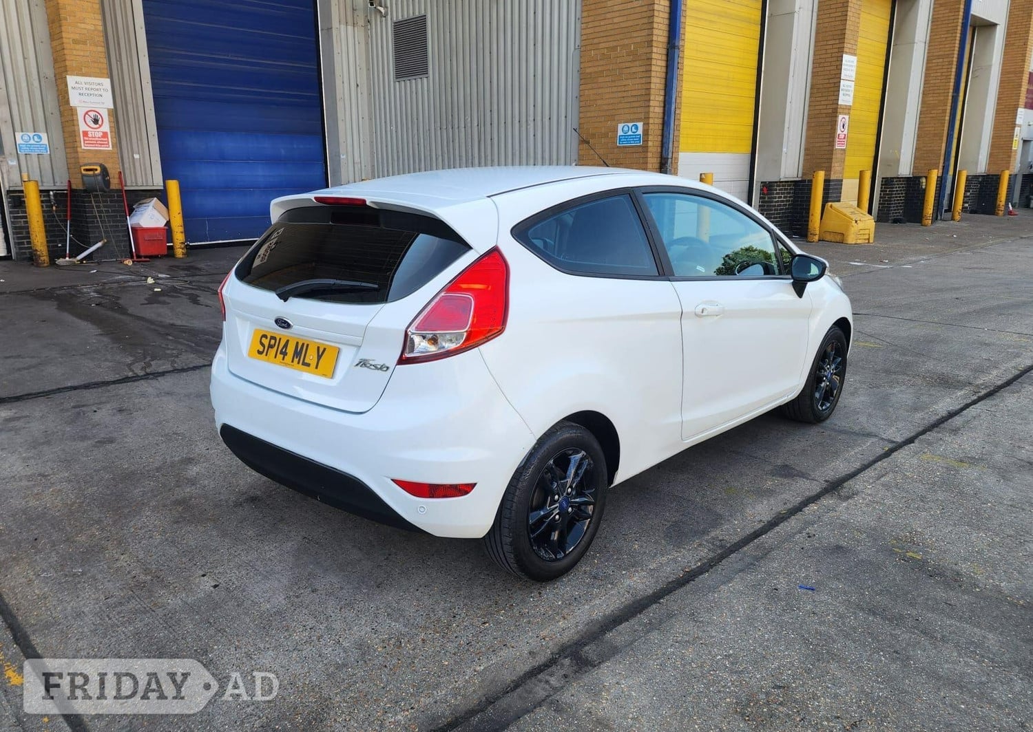 [ berth ]Ford Fiesta