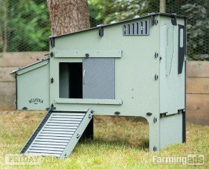 Chicken coops Nestera 100% recycled plastic in Leatherhead