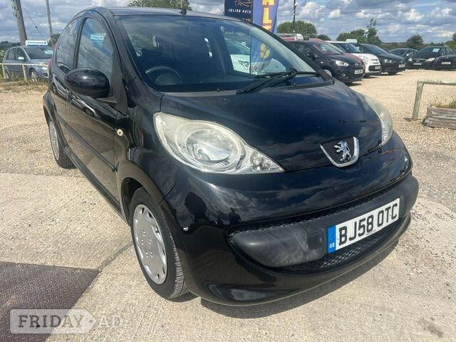 Peugeot 107 2008 in Burford