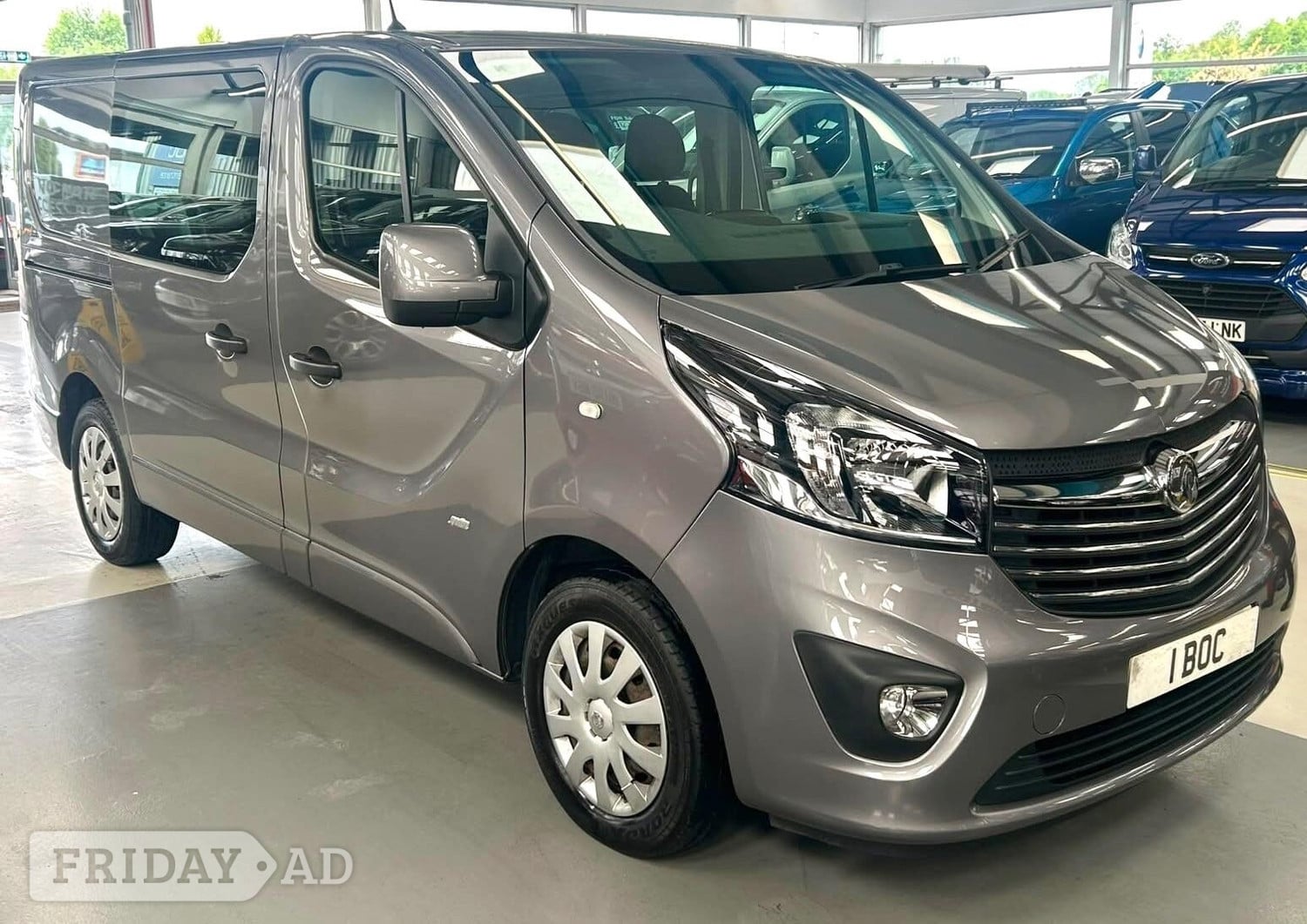 Vauxhall Vivaro 2016 in Bolton