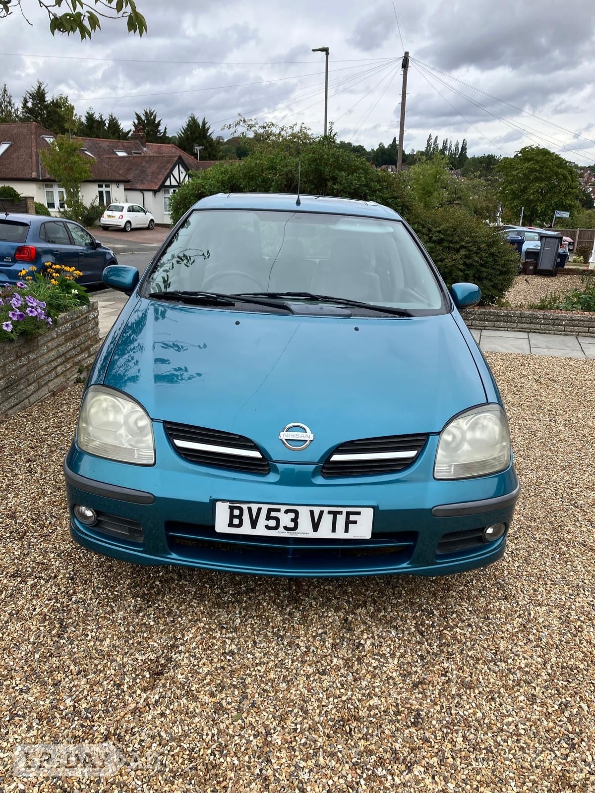Nissan Almera Tino 2003 in Slough