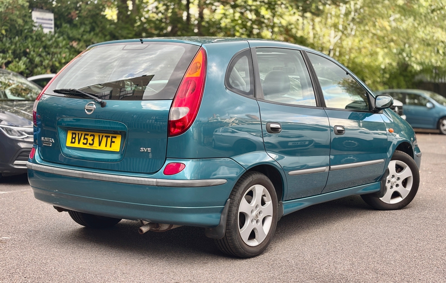 [ berth ]Nissan Almera Tino