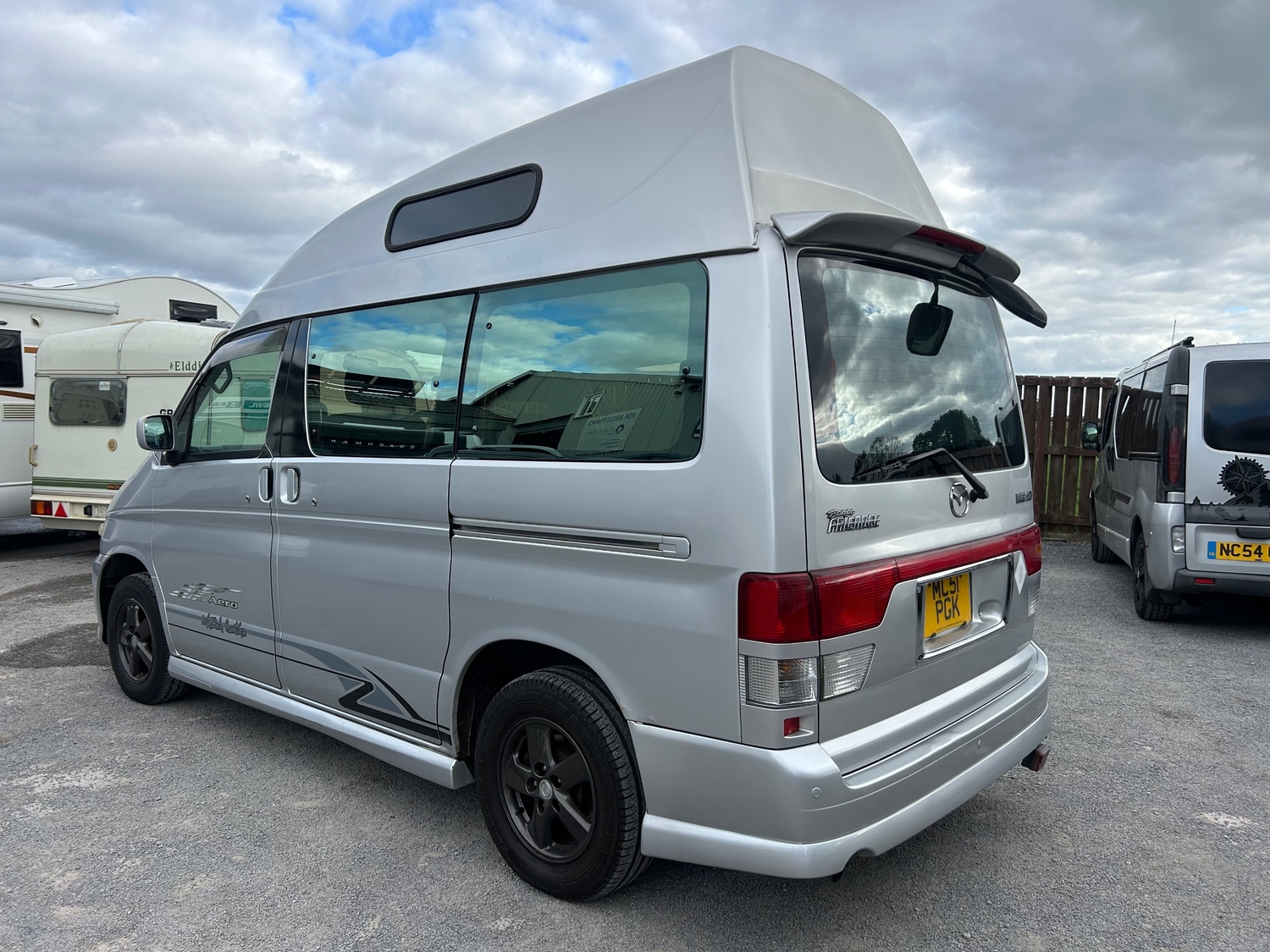 [ berth ]Mazda Bongo