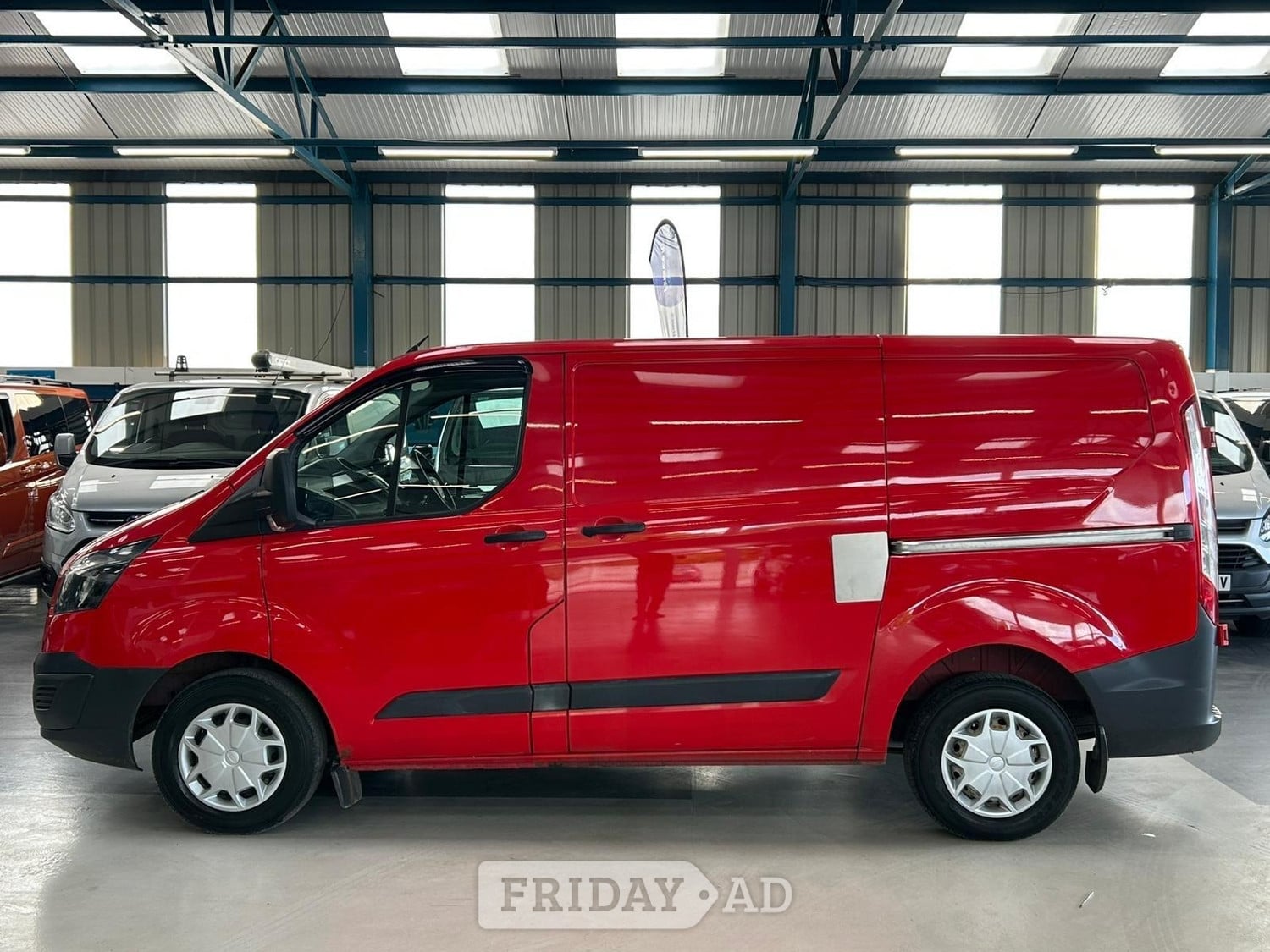 [ berth ]Ford Transit Custom