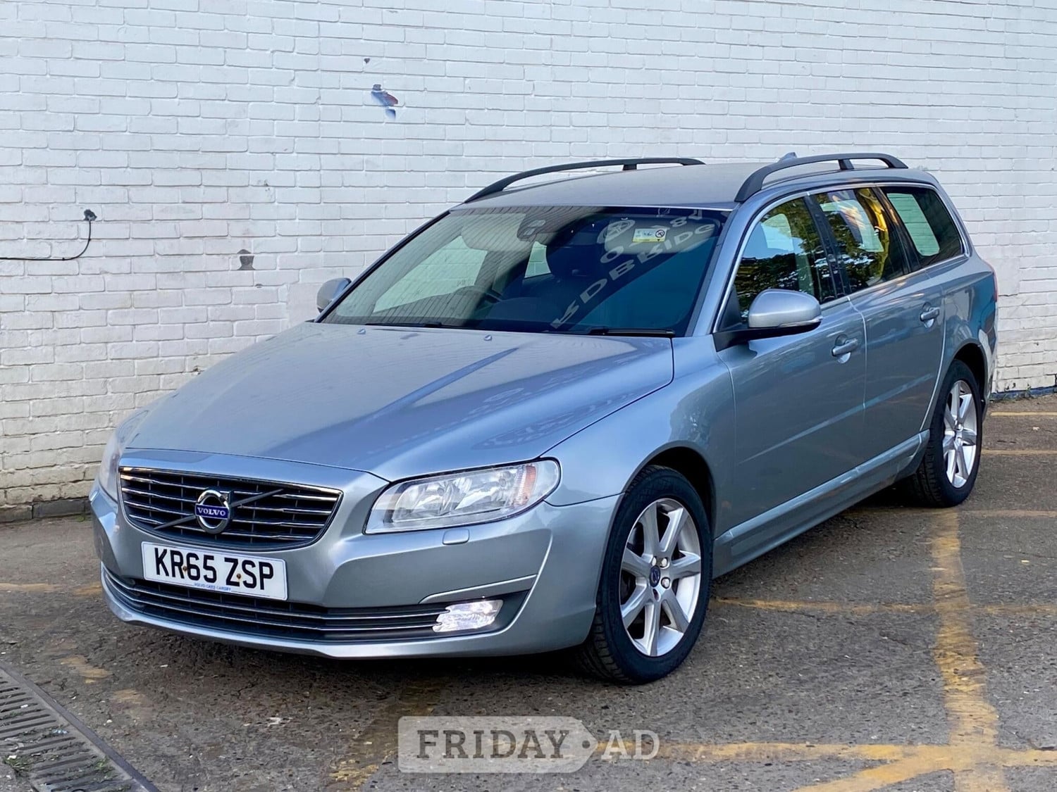 Volvo V70 2015 in Ashford