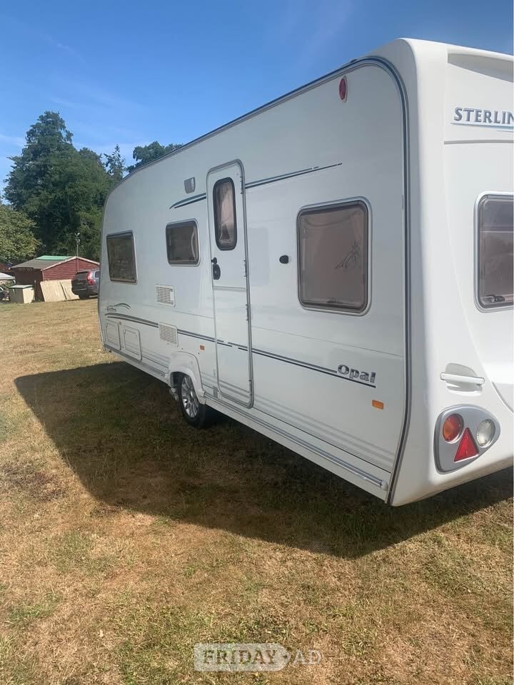 Sterling Eccles 4 berth fixed bed Dorking