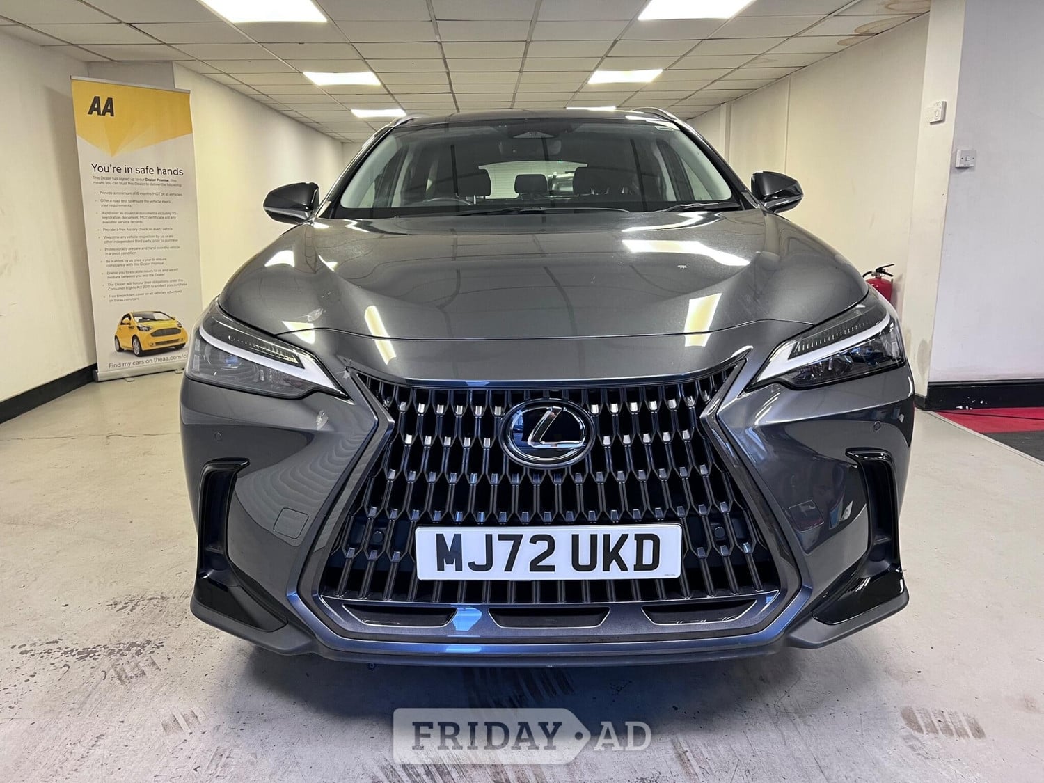 Lexus NX Stroud