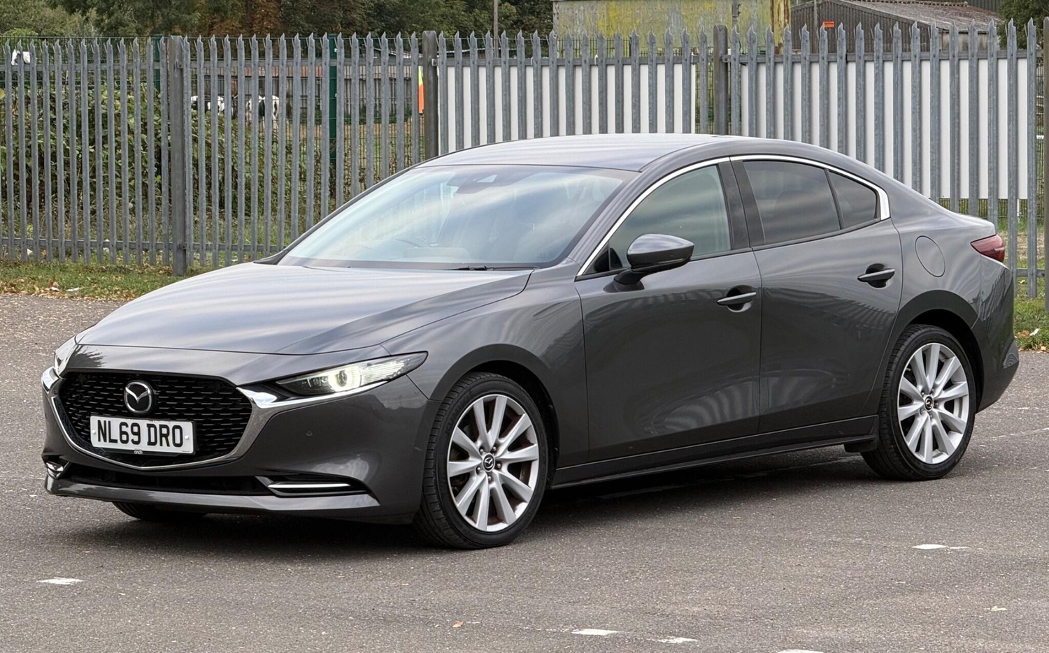 Mazda 3 2019 - Cars