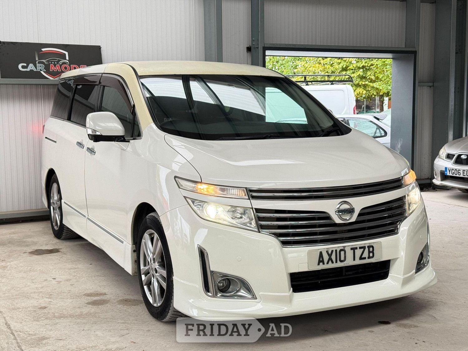 Nissan Elgrand 2023 in Hillingdon