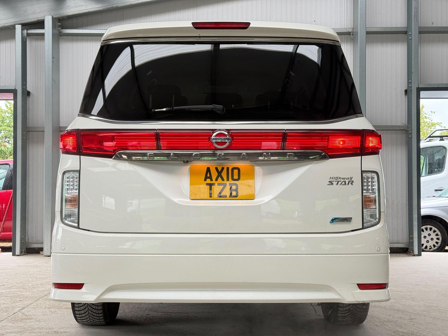 [ berth ]Nissan Elgrand