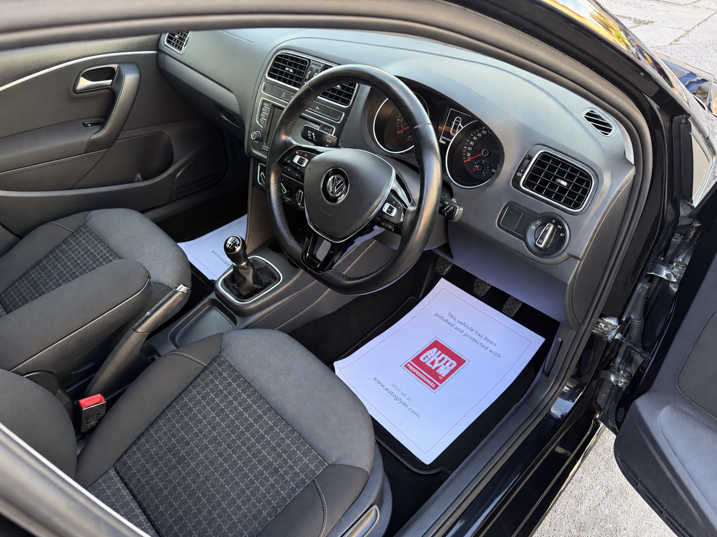 Volkswagen Polo 2016 - Cars