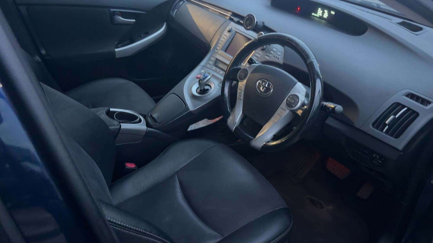 [ berth ]Toyota Prius