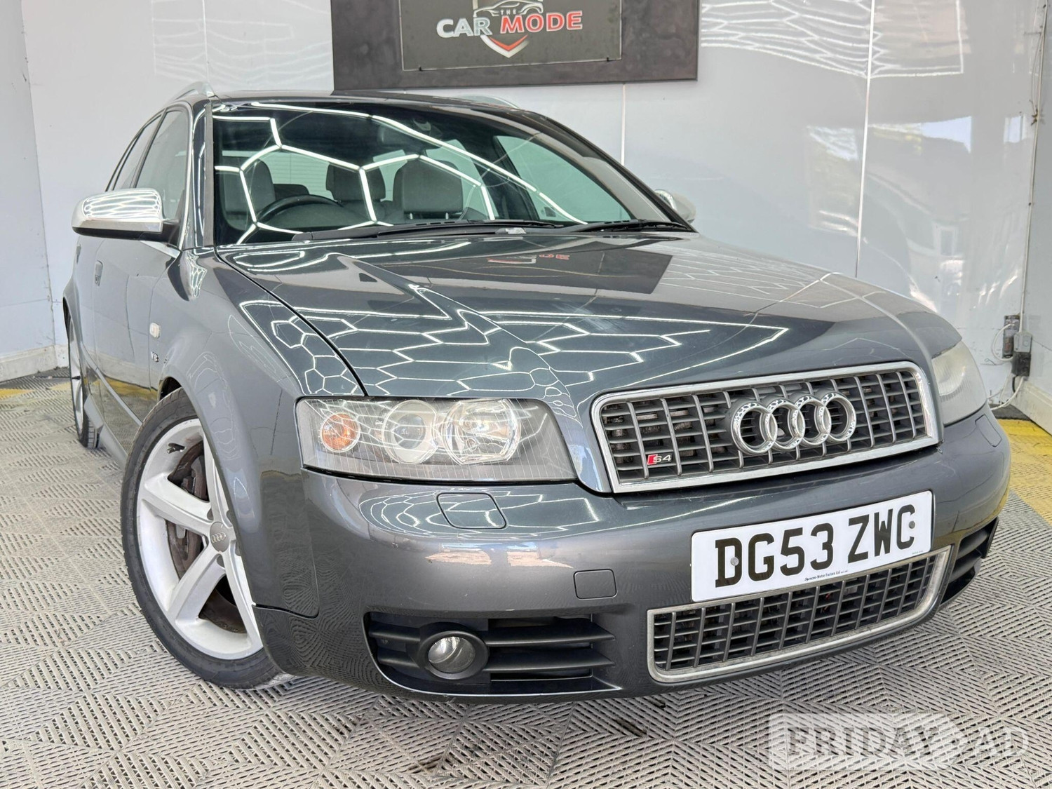 Audi S4 Avant 2003 in Hillingdon
