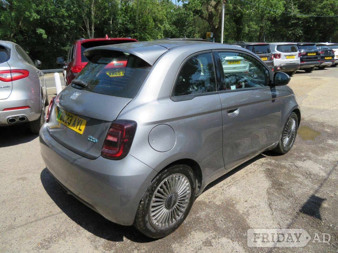 2023 Fiat 500E 42kWh Icon Hatchback 3dr Electric Auto (118 ps) WIRELESS PHONE CHARGE + COMFORT PCK - Cars