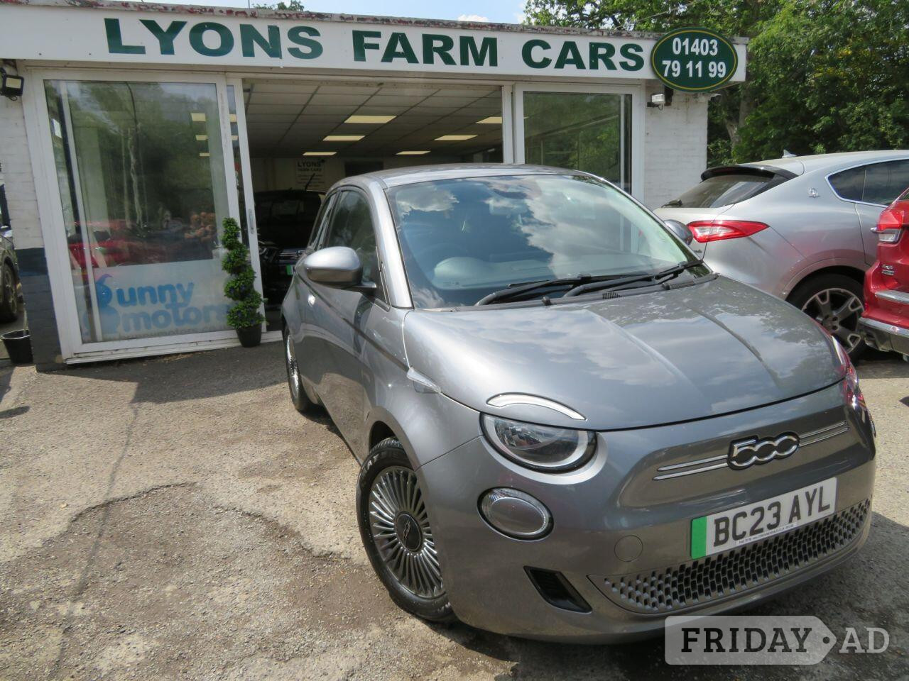 2023 FIAT 500E 42kWh Icon Hatchback 3dr Electric Automatic (118 ps) WIRELESS PHONE CHARGE + COMFORT PCK in Horsham