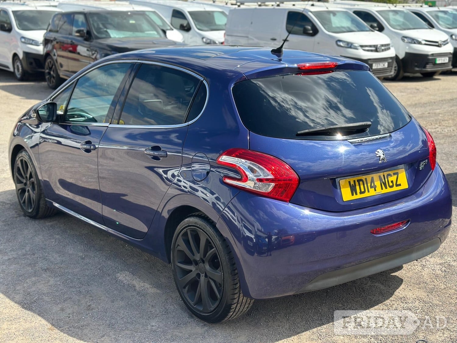 Peugeot 208 2014 - Cars