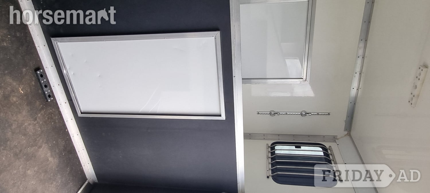 National  Peugeot Horsebox - Trailers & Horseboxes in Oldham