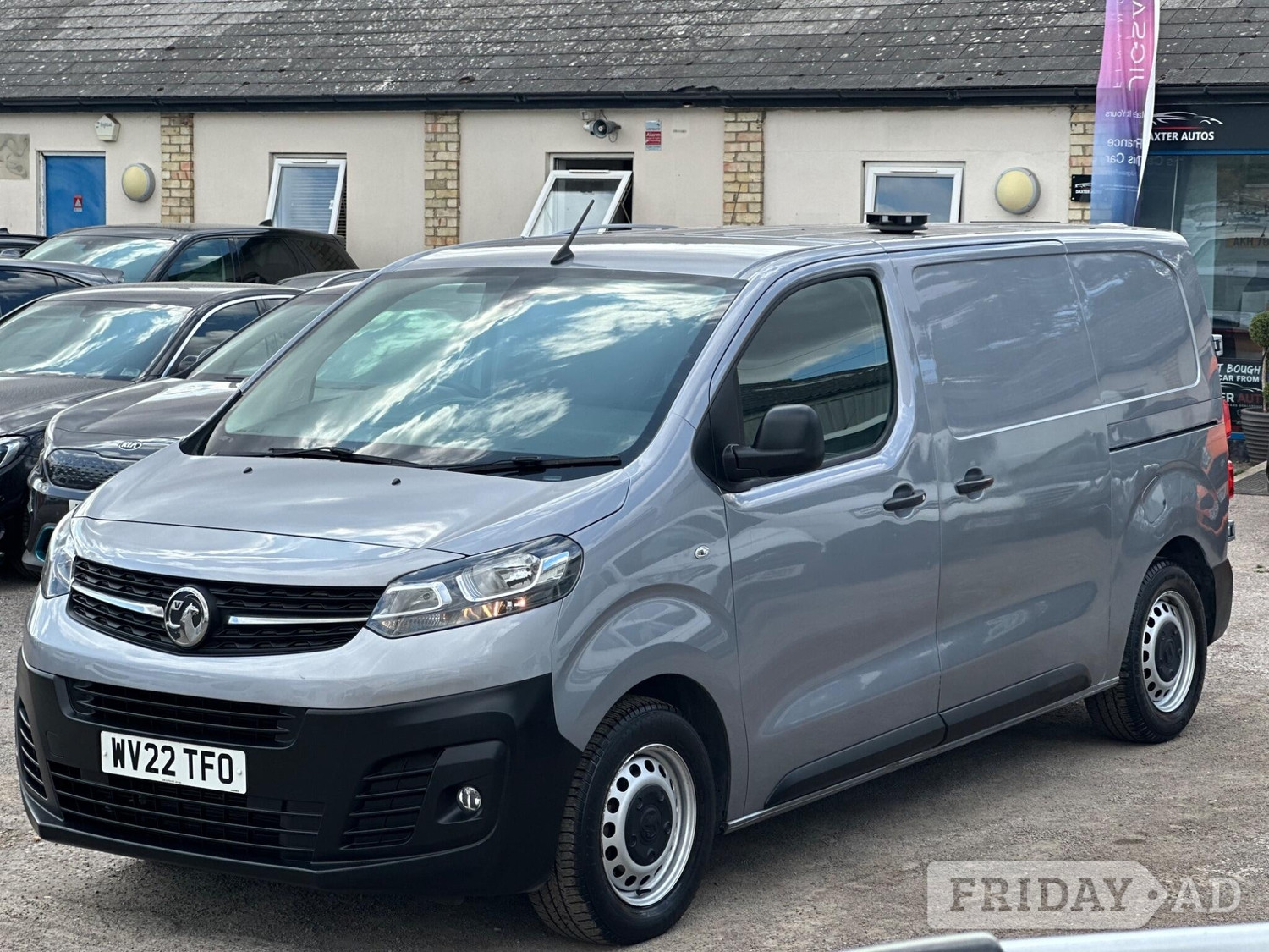 [ berth ]Vauxhall Vivaro