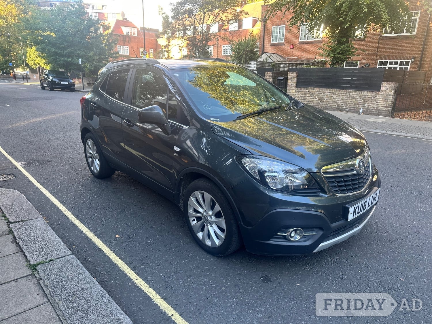 Renault Clio 2016 in Slough