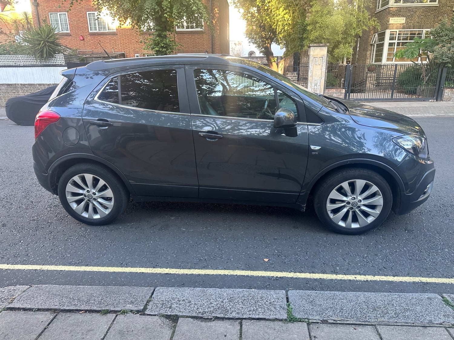 Renault Clio 2016 - Cars