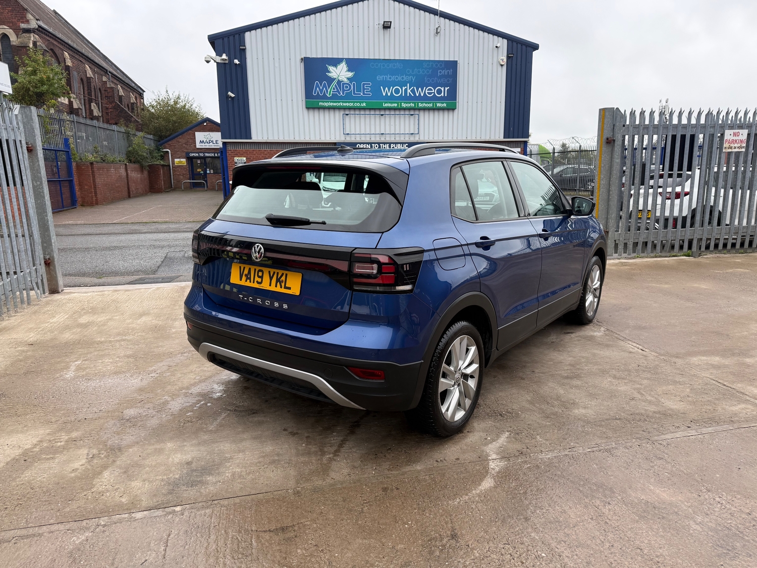 [ berth ]Volkswagen T-Cross