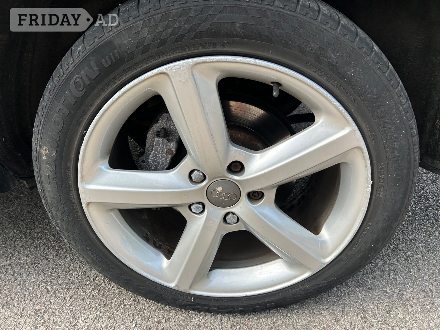 Audi Q7 2010 - Cars