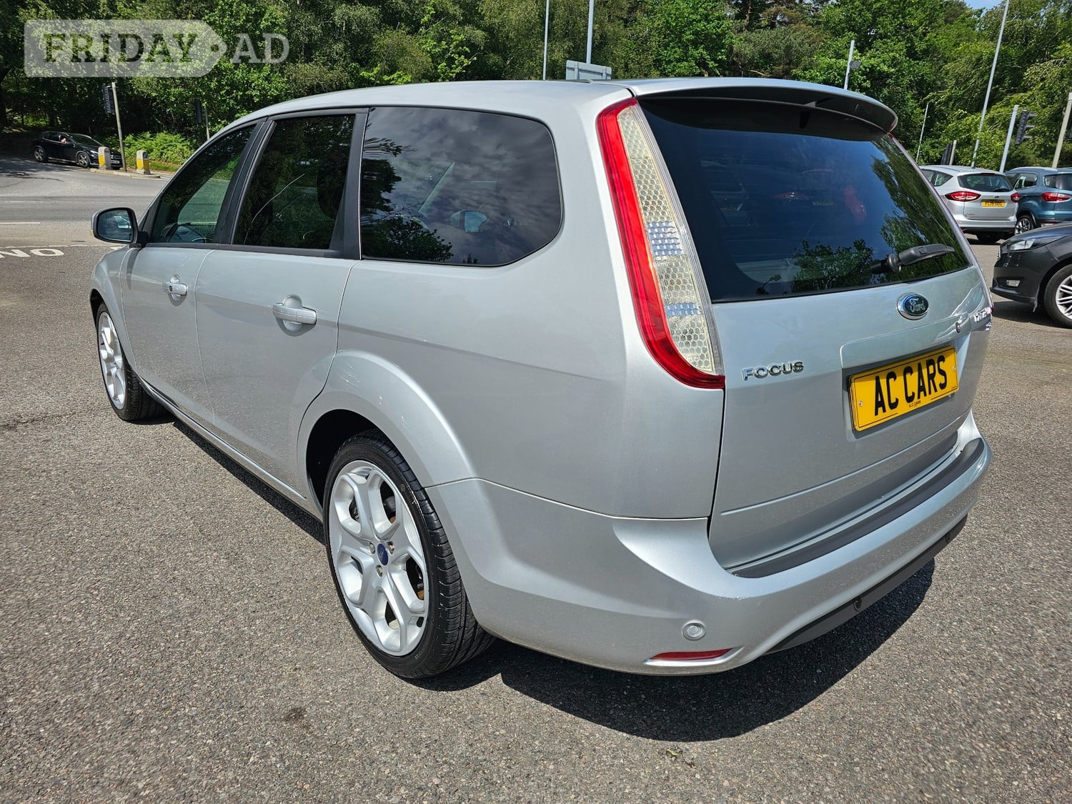 Ford Focus 2010 - Cars