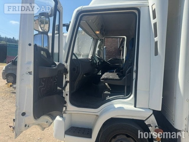 [ berth ]Midland Horseboxes Ltd 