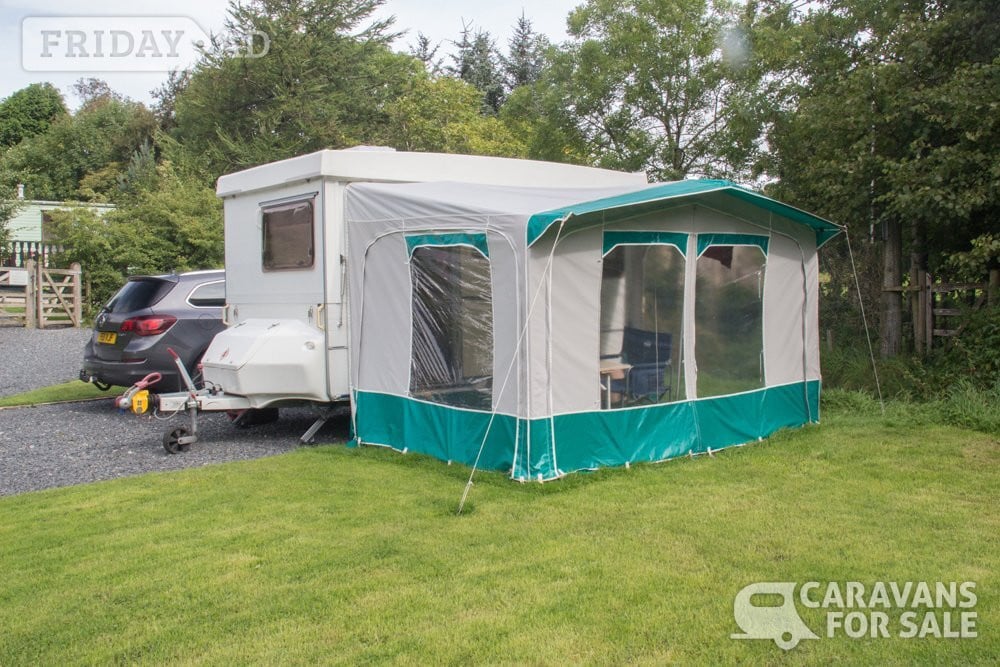 Gobur Carousel 12/2 T 2005 - Motorhomes & Caravans in St Helens