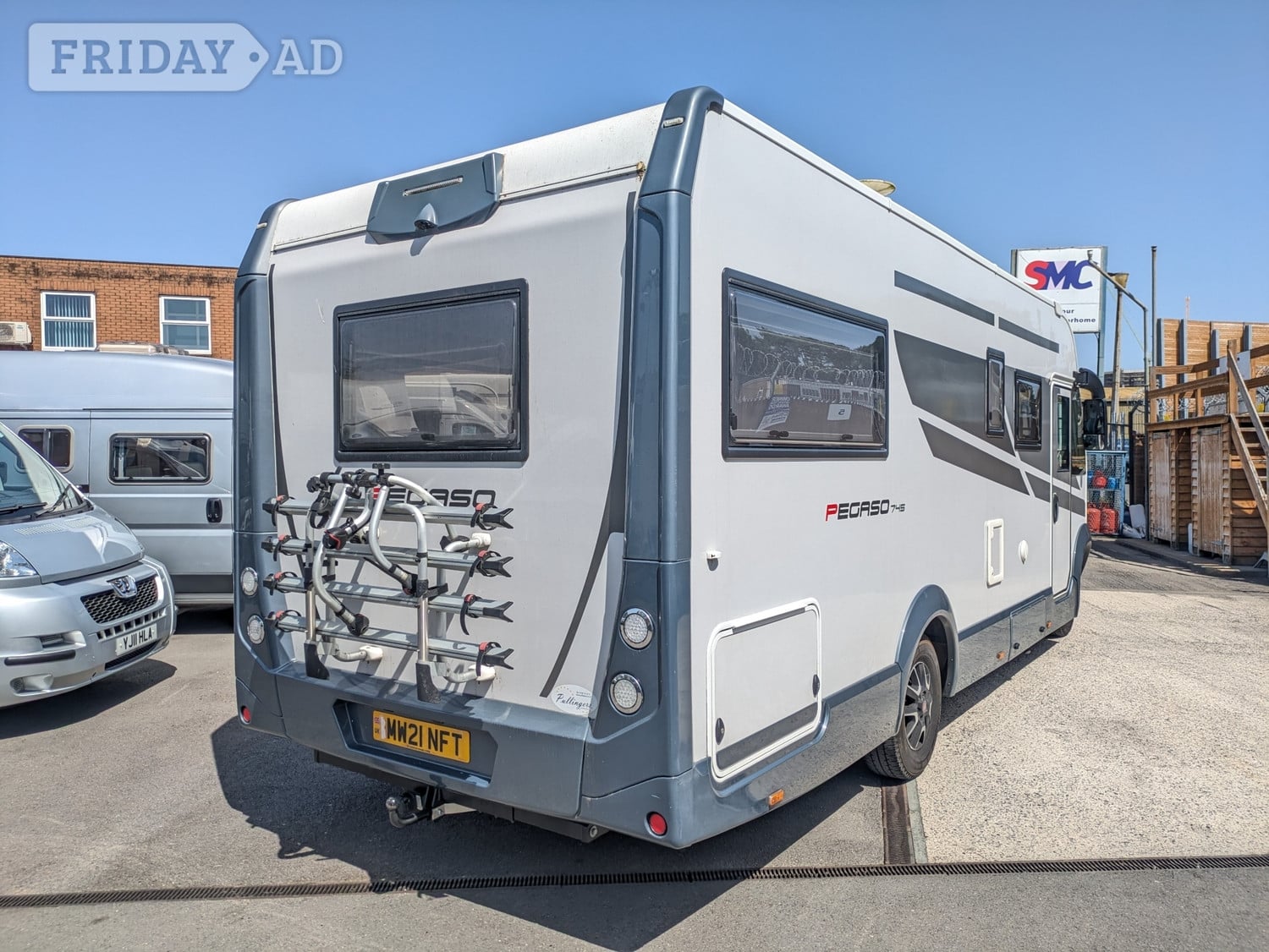 [ berth ]Roller Team Pegaso 745