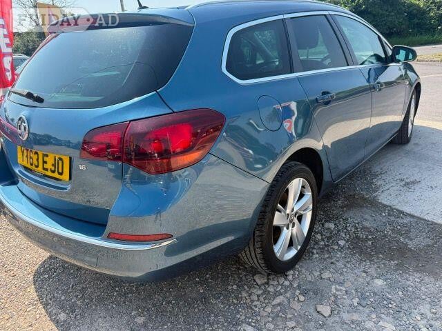 Vauxhall Astra 2013 - Cars