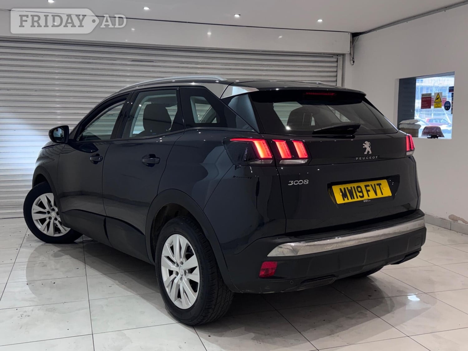 [ berth ]Peugeot 3008